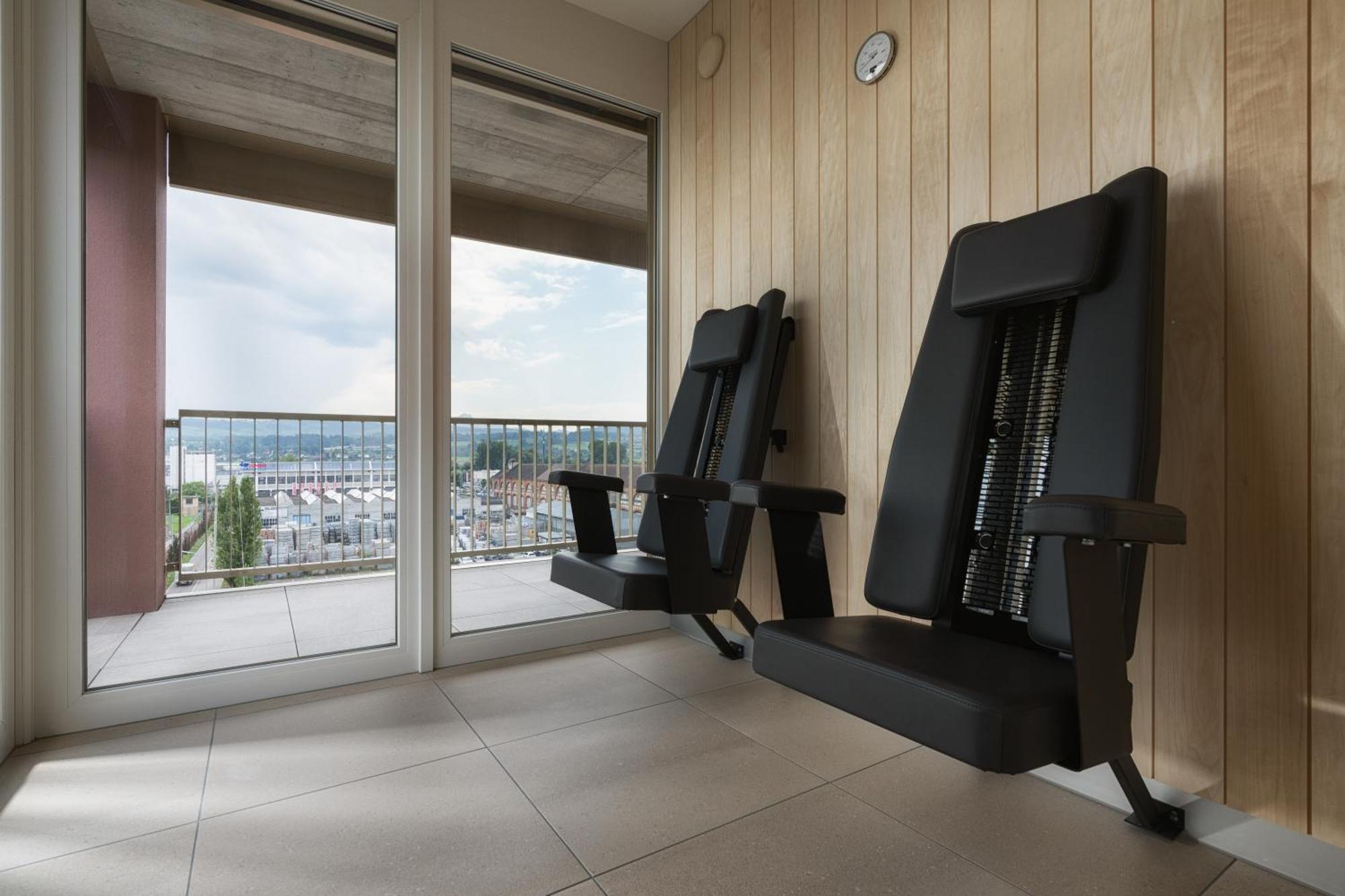 B-Smart Hotel Арбон Экстерьер фото